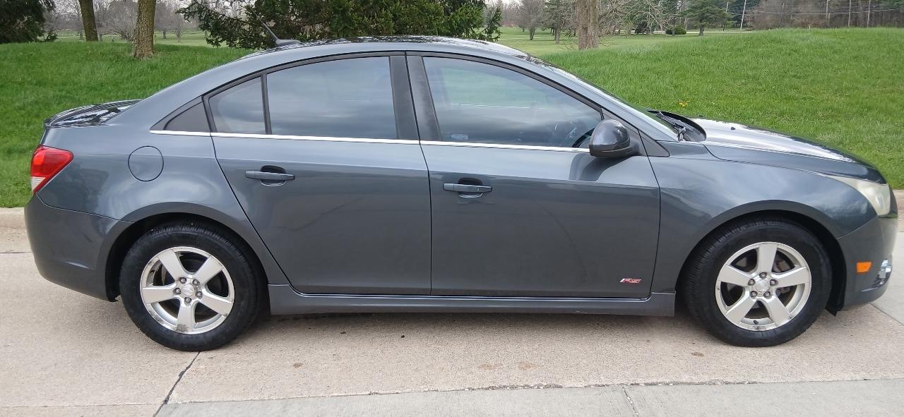 Chevrolet Cruze 2LT Auto 2013