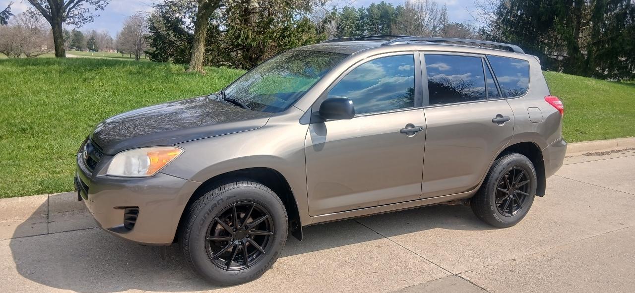 Toyota RAV4 Base I4 4WD 2011