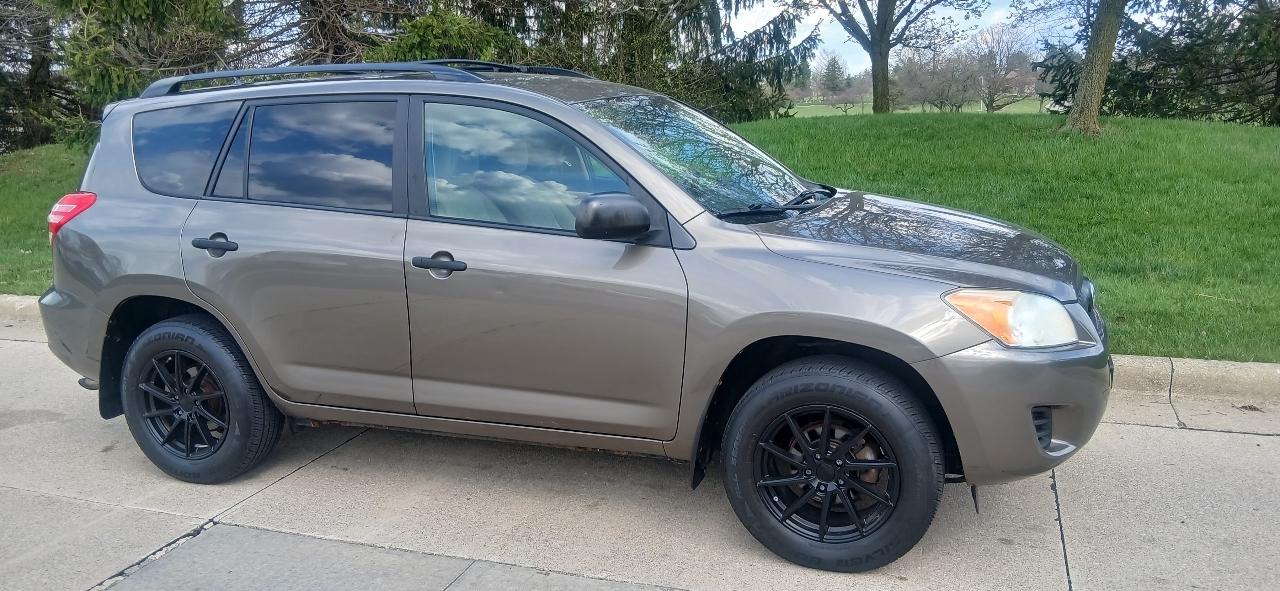 Toyota RAV4 Base I4 4WD 2011