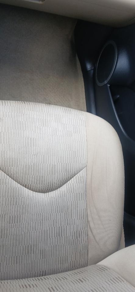 Toyota RAV4 Base I4 4WD 2011