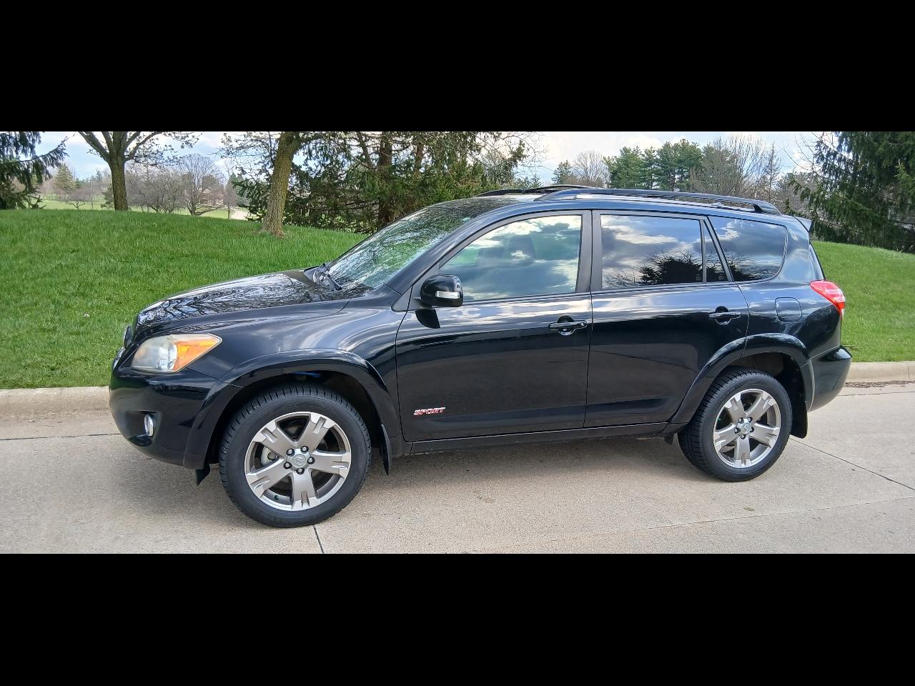 Toyota RAV4 4dr Sport 4-cyl 4WD (Natl) 2011