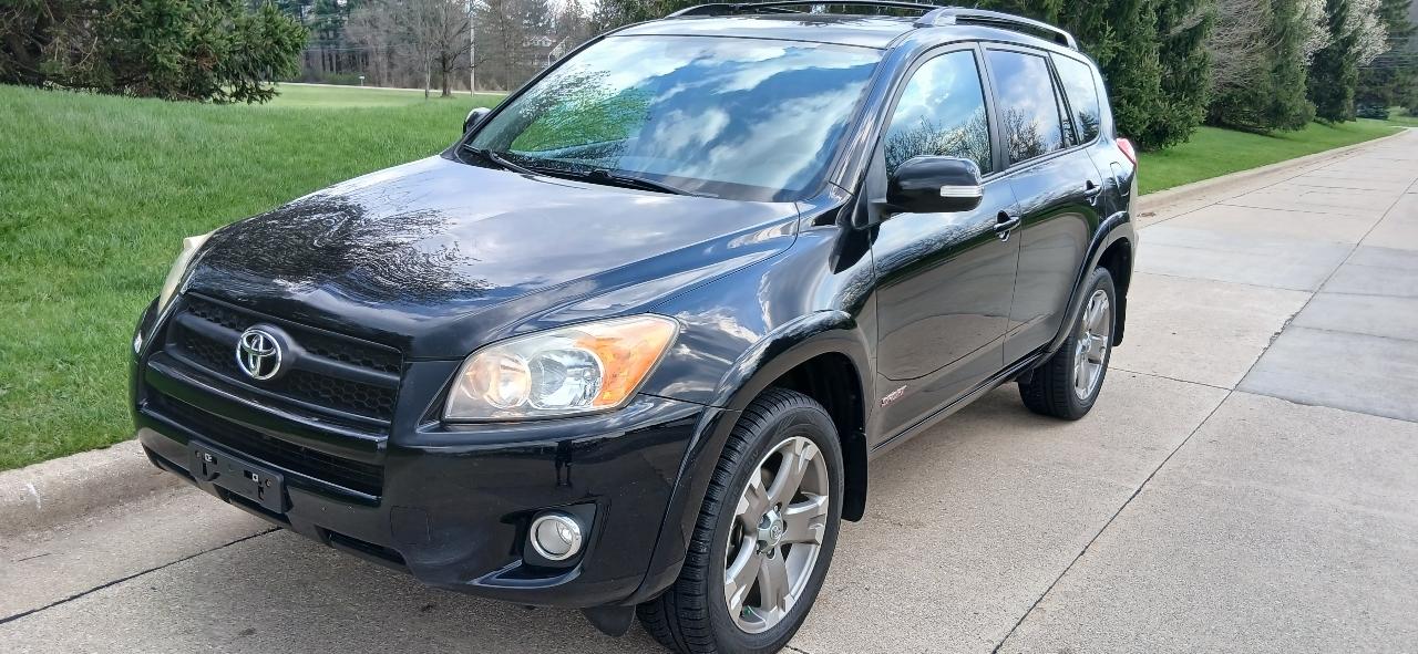 Toyota RAV4 4dr Sport 4-cyl 4WD (Natl) 2011