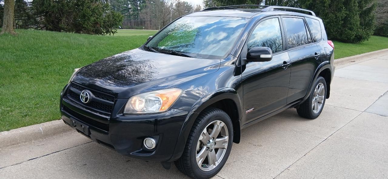 Toyota RAV4 4dr Sport 4-cyl 4WD (Natl) 2011