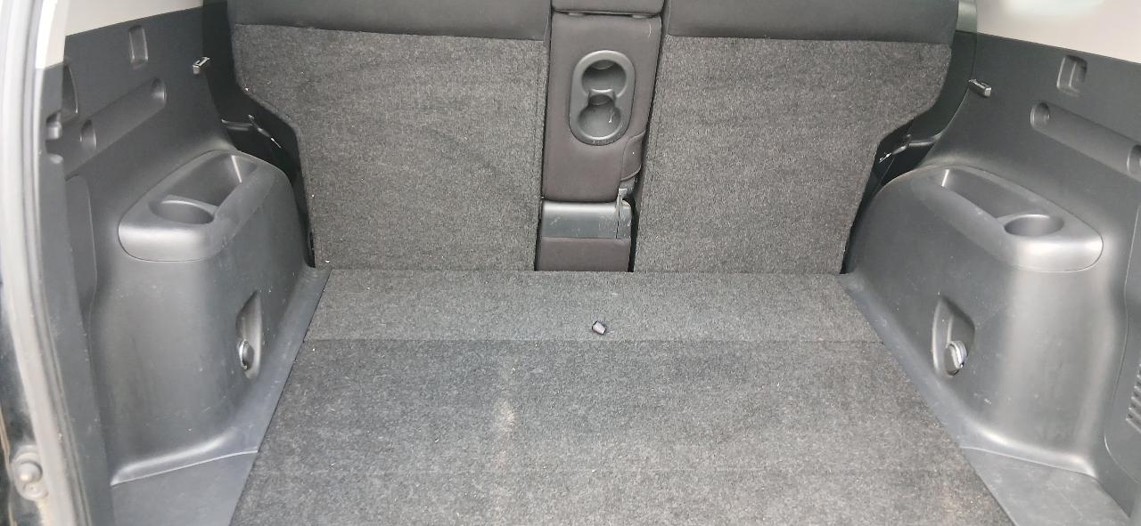 Toyota RAV4 4dr Sport 4-cyl 4WD (Natl) 2011