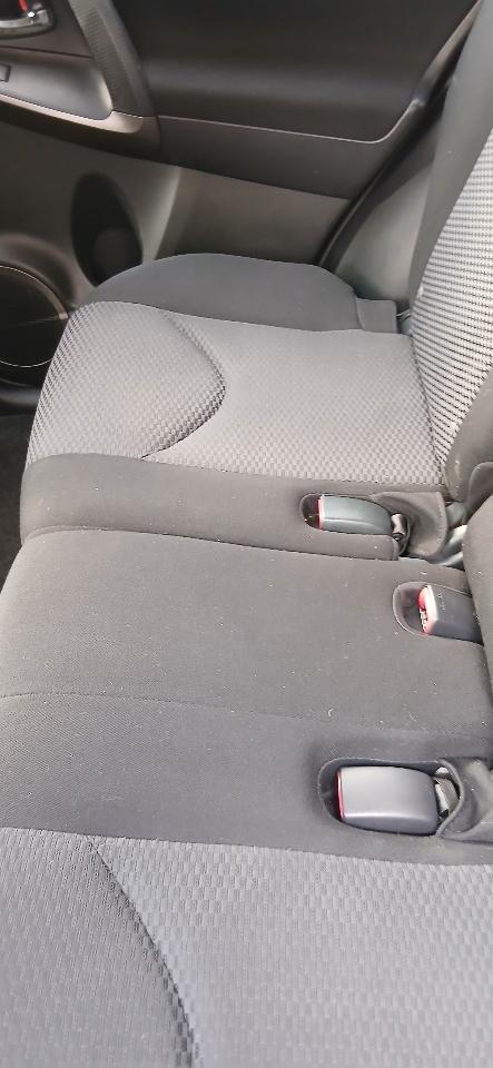 Toyota RAV4 4dr Sport 4-cyl 4WD (Natl) 2011