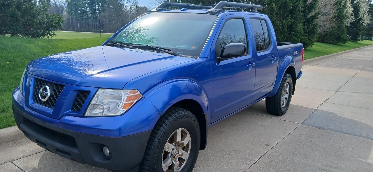 Nissan Frontier PRO-4X King Cab 6MT 4WD 2012