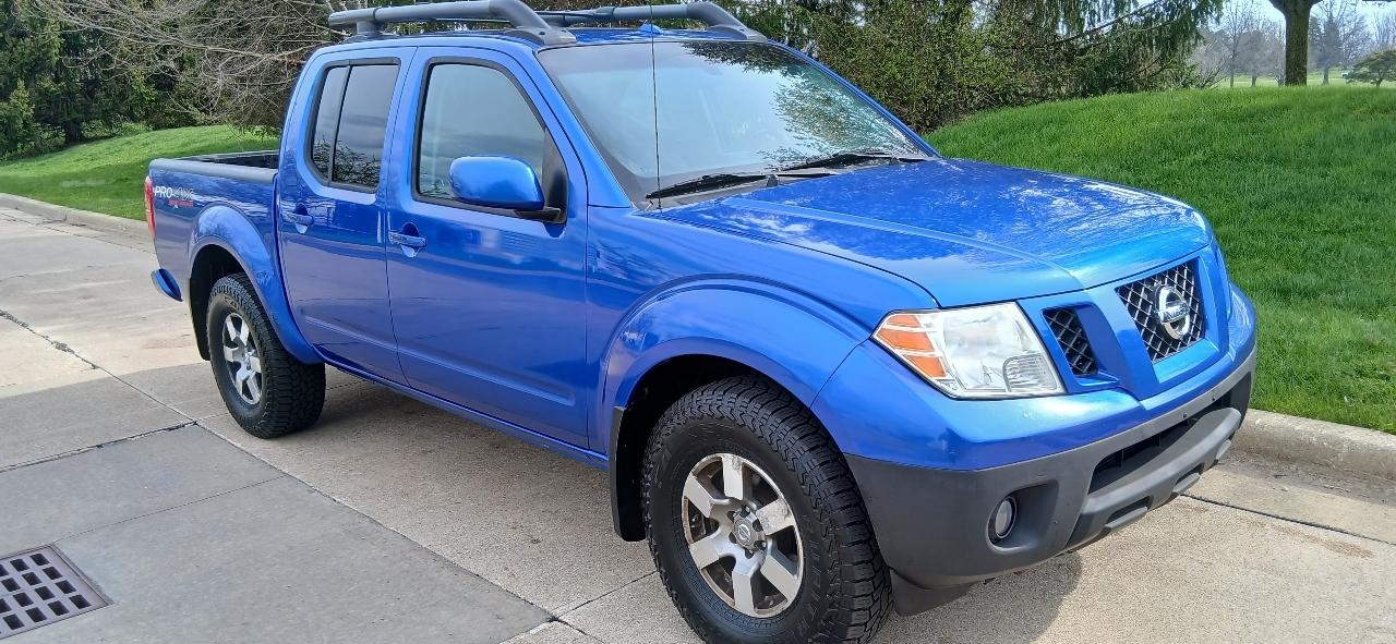Nissan Frontier PRO-4X King Cab 6MT 4WD 2012