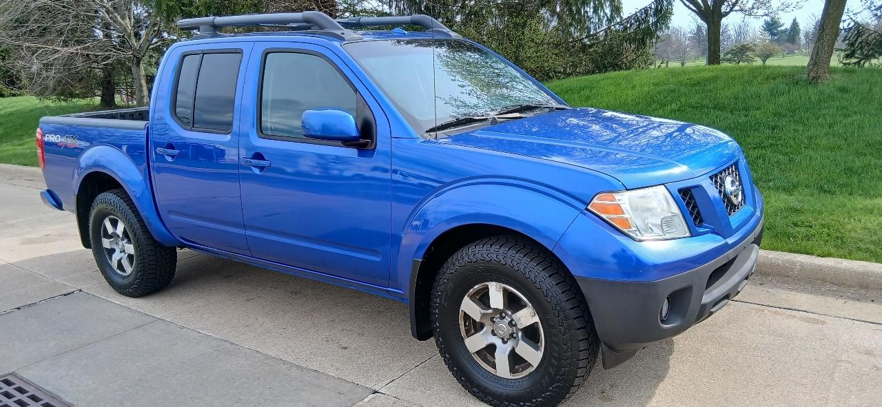 Nissan Frontier PRO-4X King Cab 6MT 4WD 2012