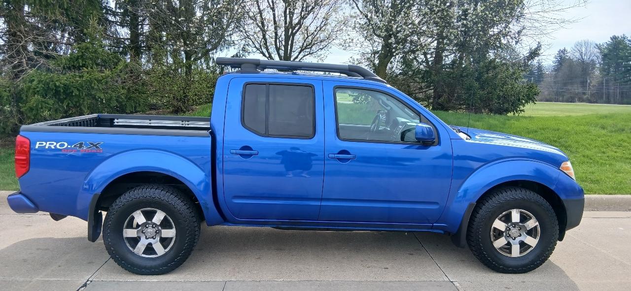 Nissan Frontier PRO-4X King Cab 6MT 4WD 2012