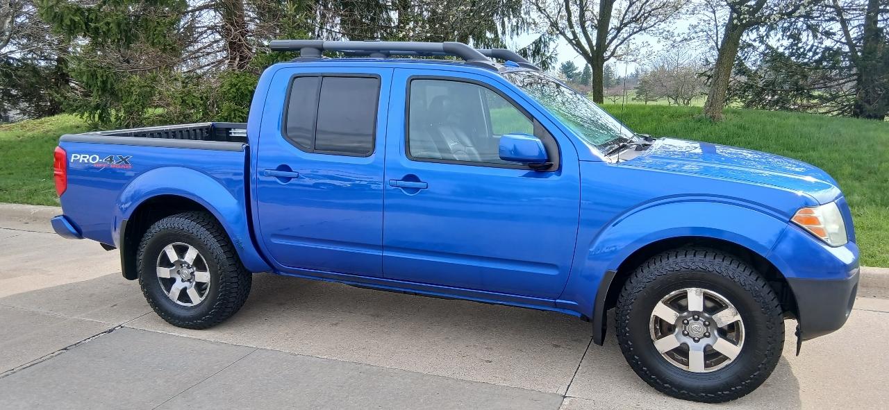 Nissan Frontier PRO-4X King Cab 6MT 4WD 2012