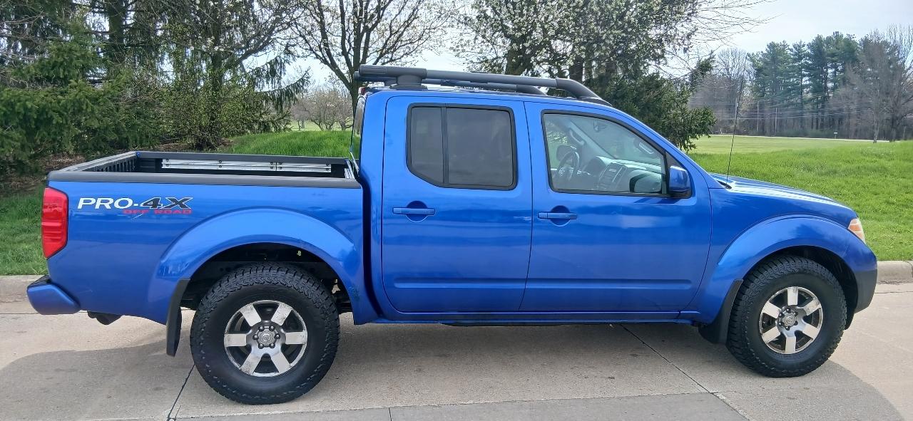 Nissan Frontier PRO-4X King Cab 6MT 4WD 2012