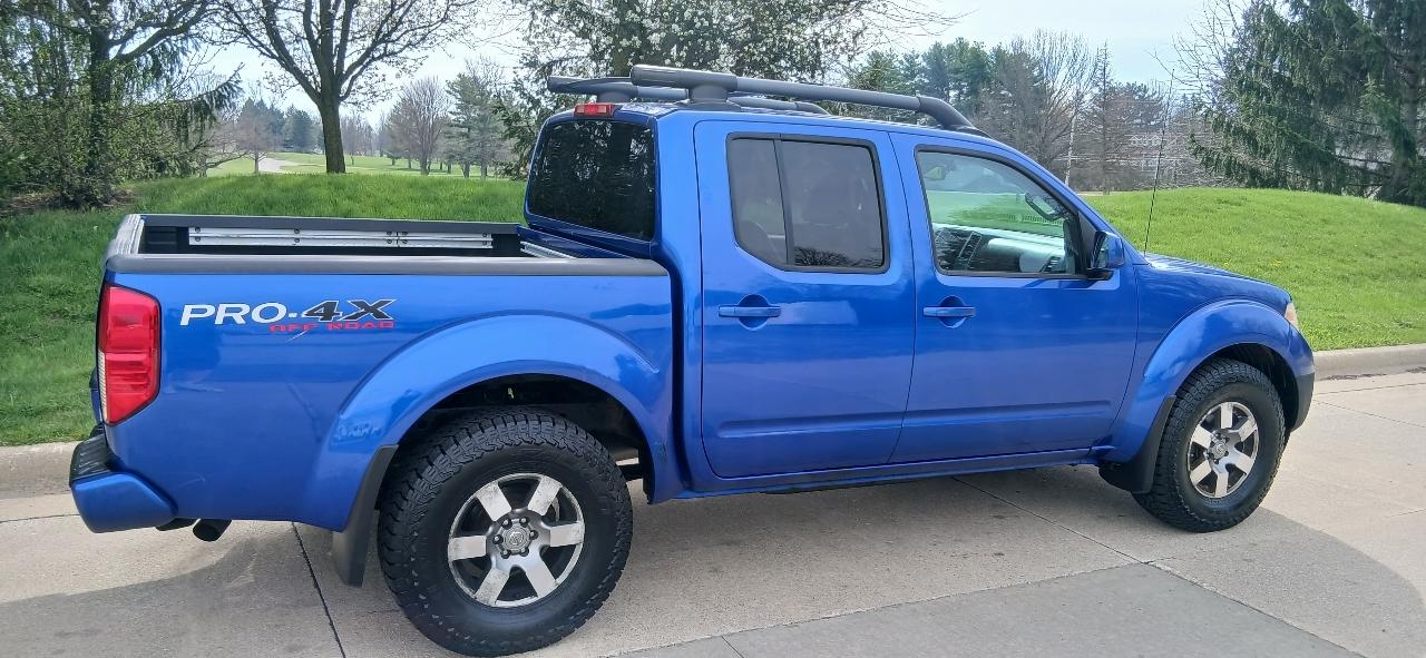 Nissan Frontier PRO-4X King Cab 6MT 4WD 2012