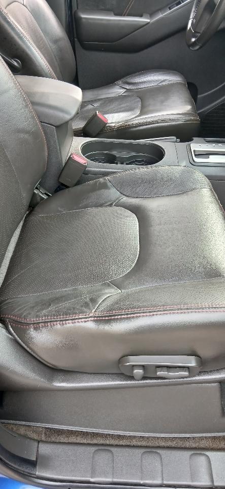 Nissan Frontier PRO-4X King Cab 6MT 4WD 2012