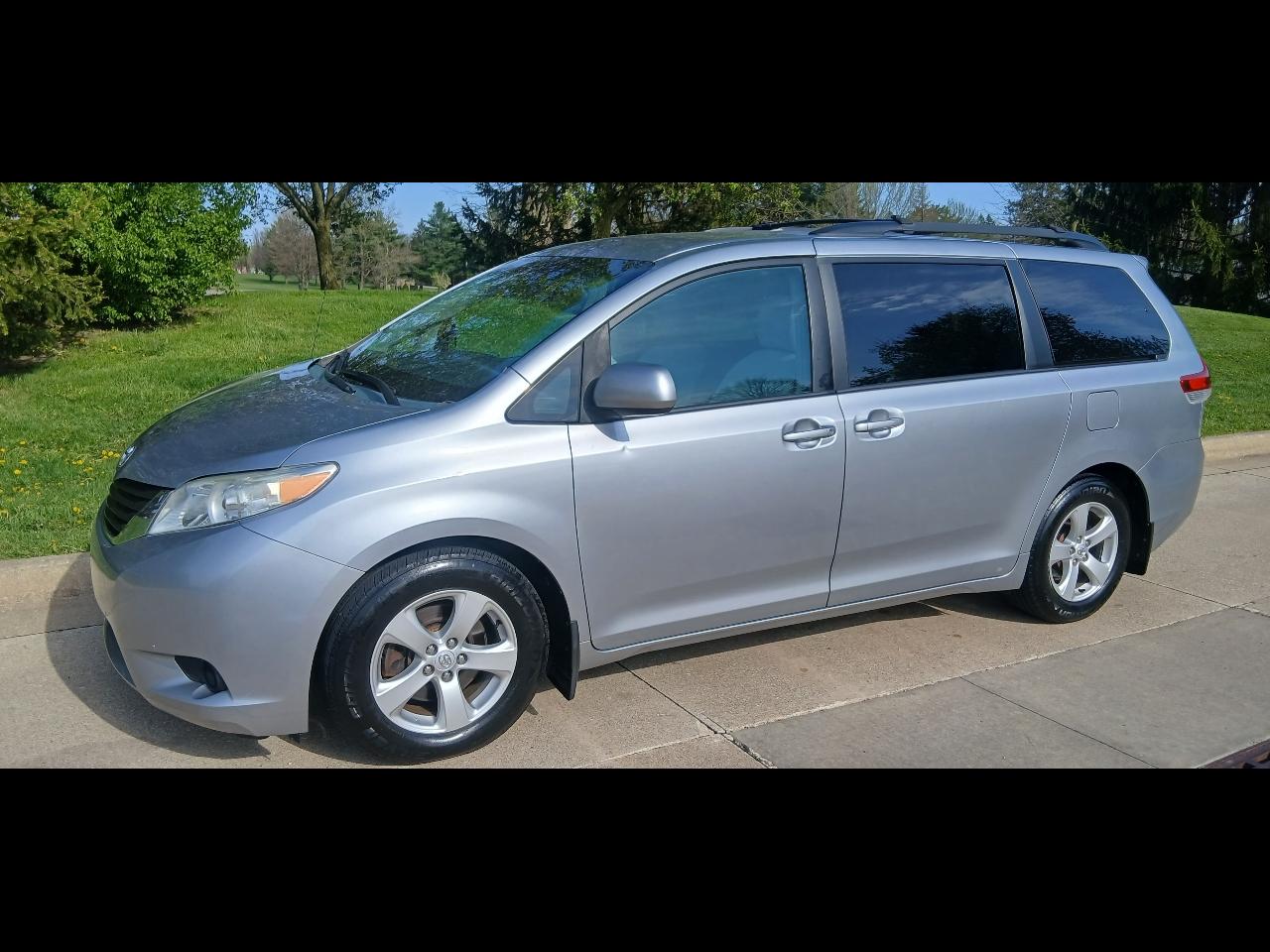 2013 Toyota Sienna LE