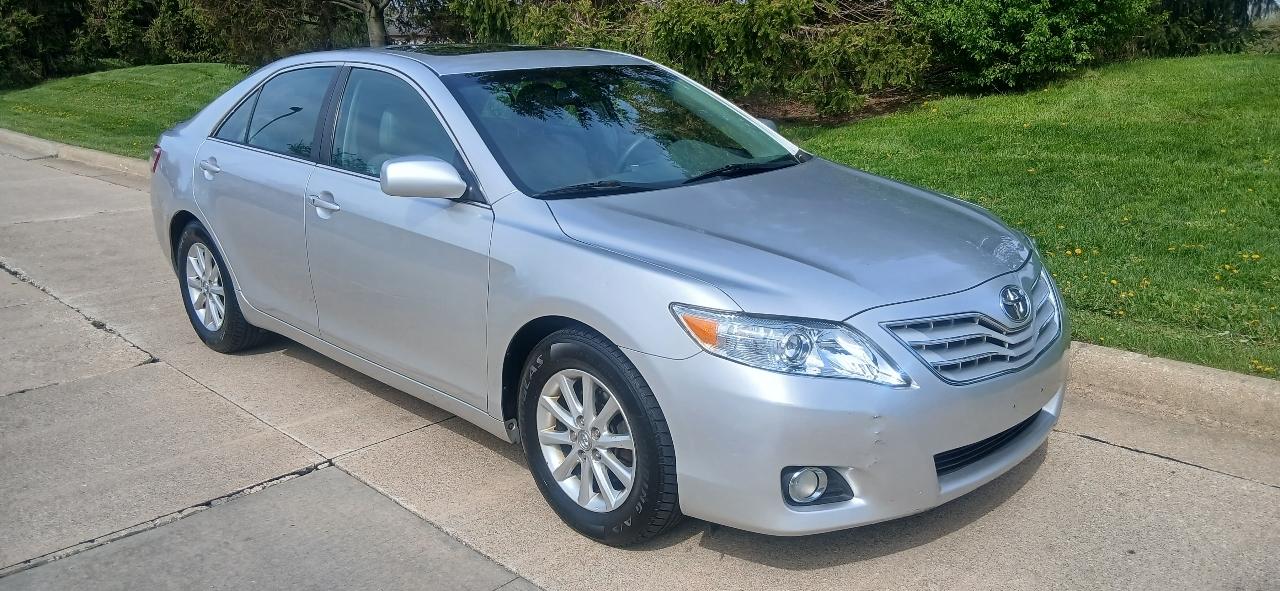 Toyota Camry Base 6-Spd AT 2011