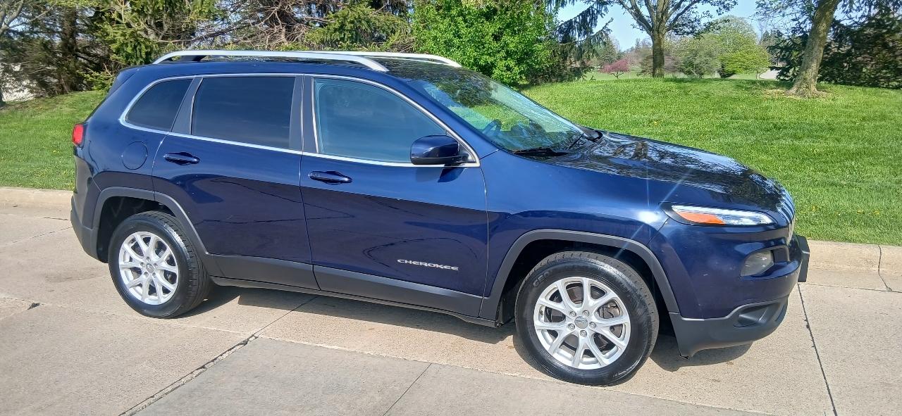 Jeep Cherokee Latitude FWD 2015