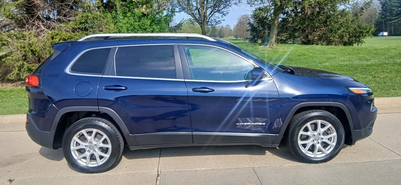 Jeep Cherokee Latitude FWD 2015