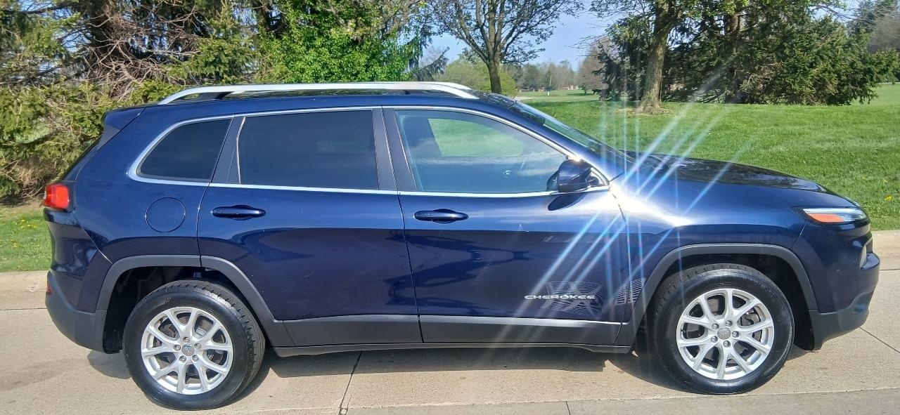 Jeep Cherokee Latitude FWD 2015