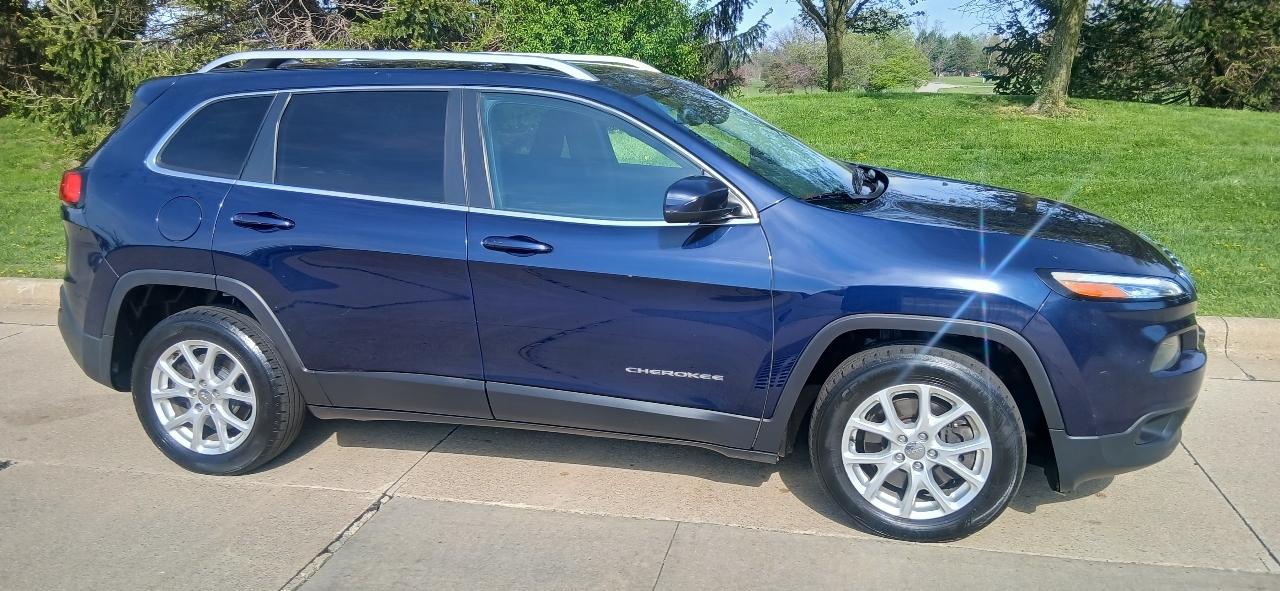 Jeep Cherokee Latitude FWD 2015