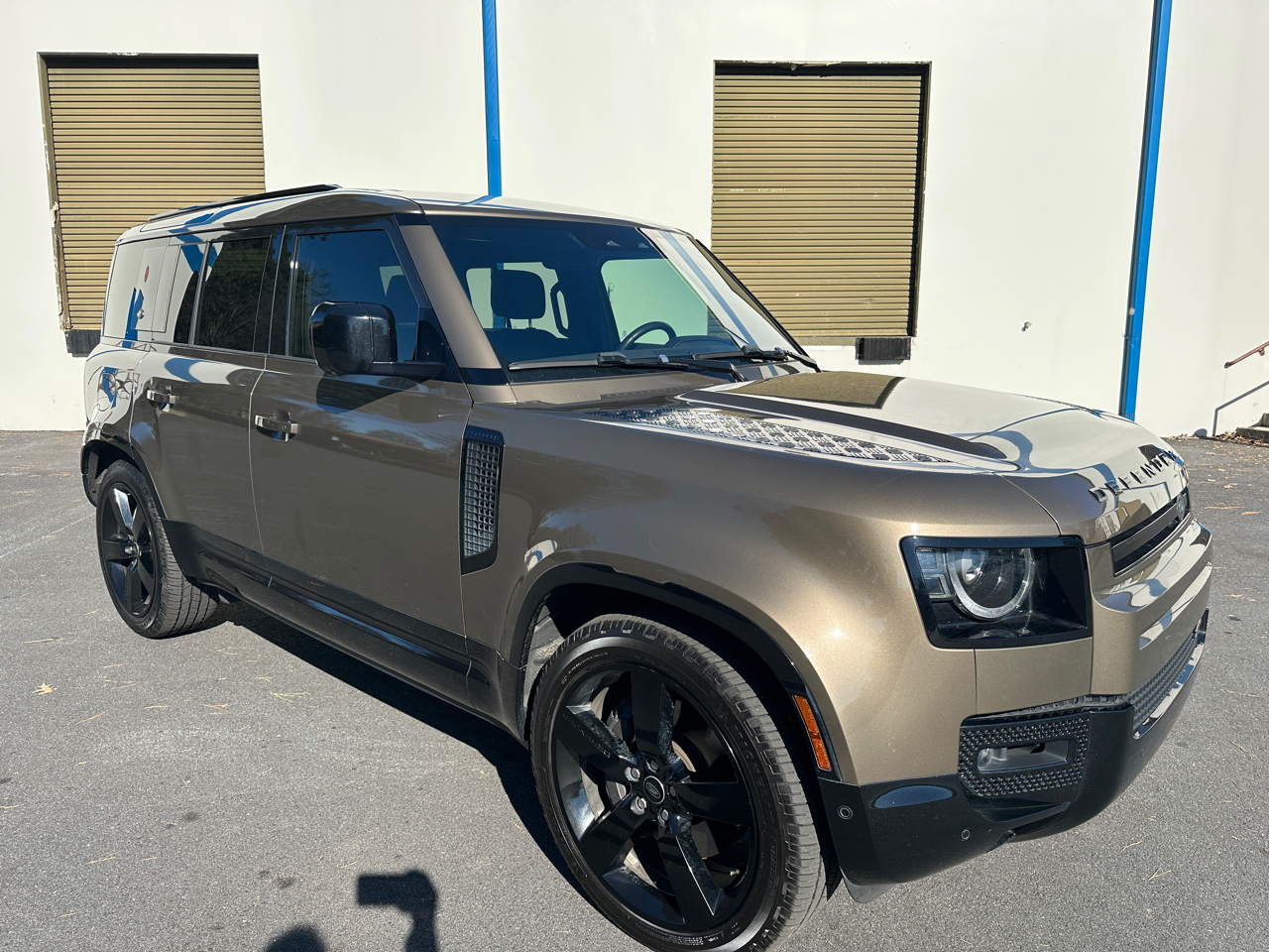 2022 Land Rover Defender 110 X-Dynamic HSE AWD