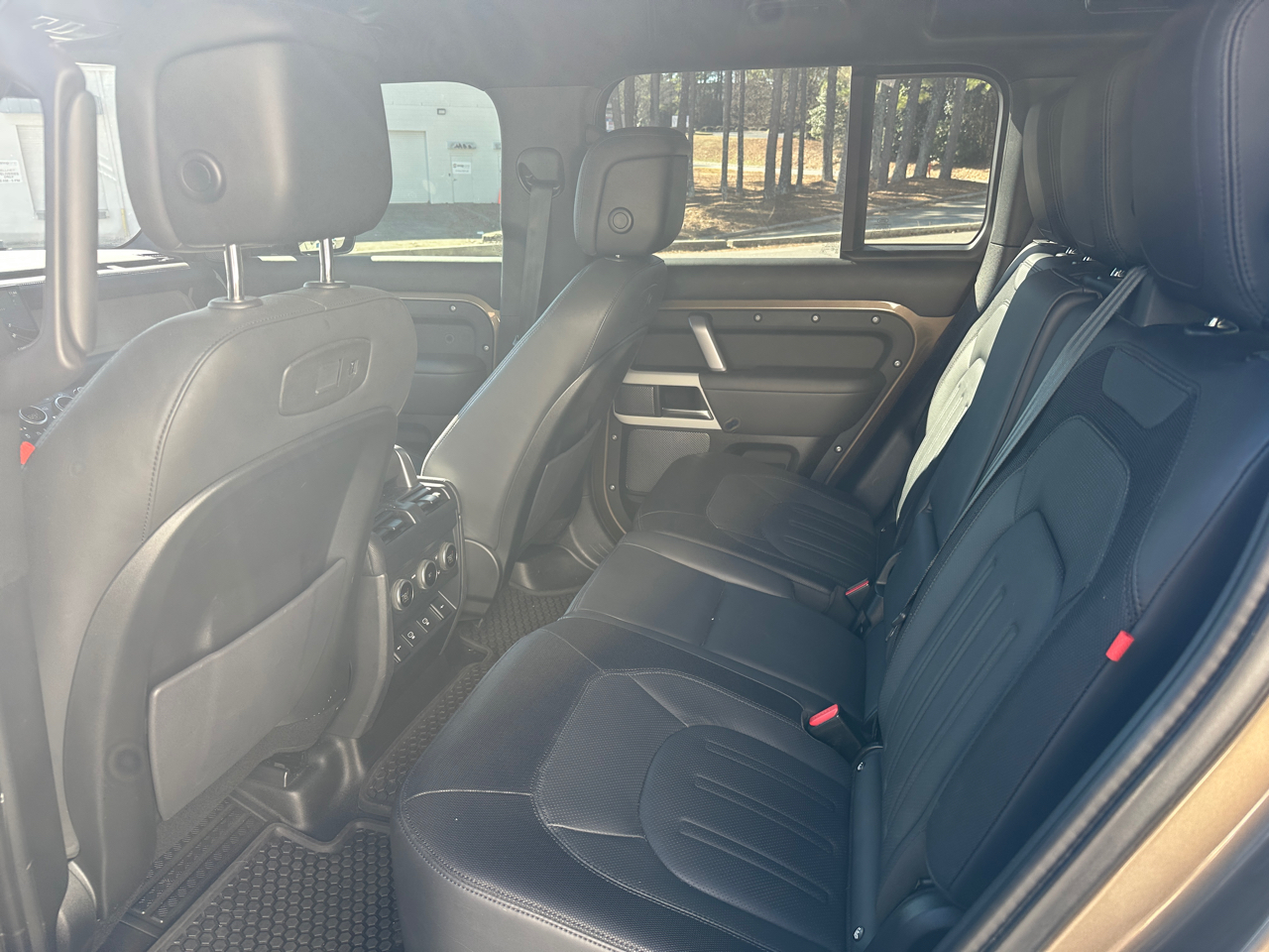 Land Rover Defender 110 X-Dynamic HSE AWD 2022