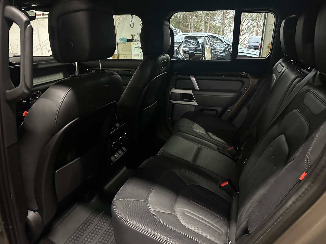 Land Rover Defender 110 X-Dynamic HSE AWD 2022