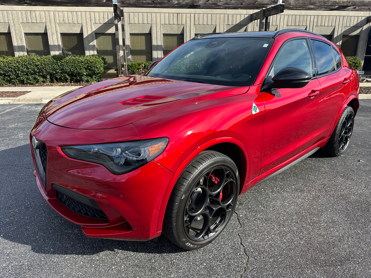 2024 Alfa Romeo Stelvio Quadrifoglio Carbon AWD