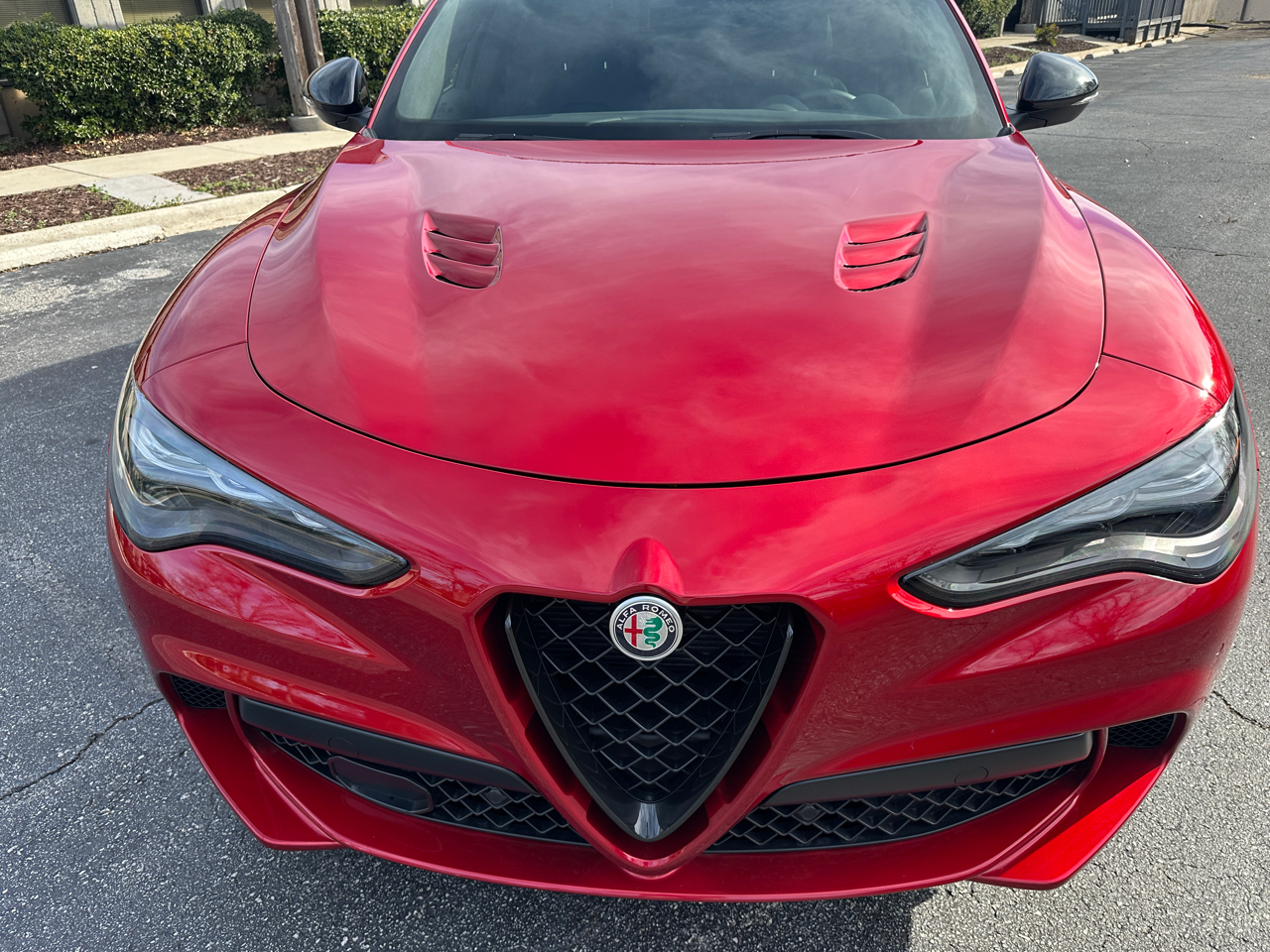 Alfa Romeo Stelvio Quadrifoglio 2024