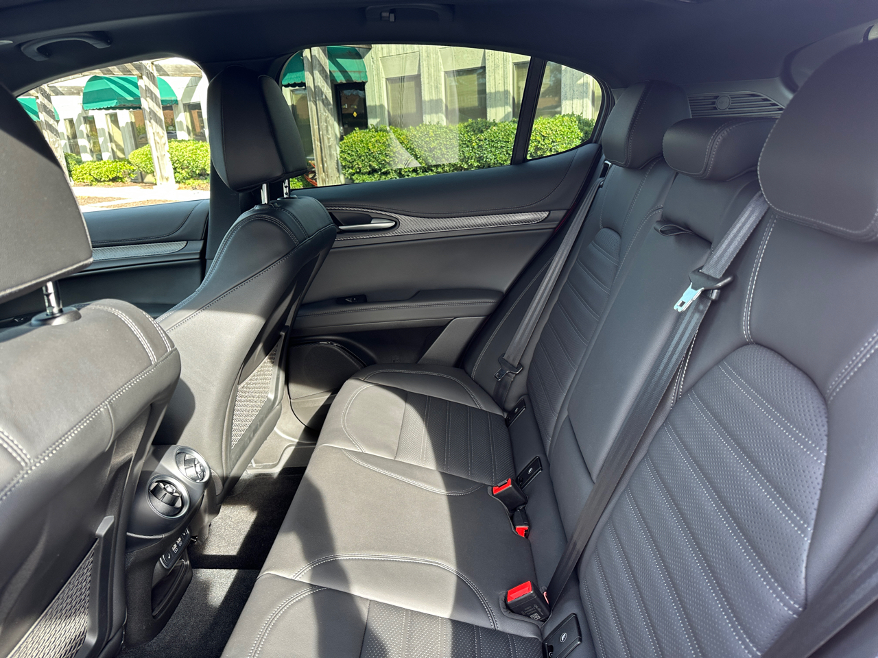 Alfa Romeo Stelvio Quadrifoglio 2024