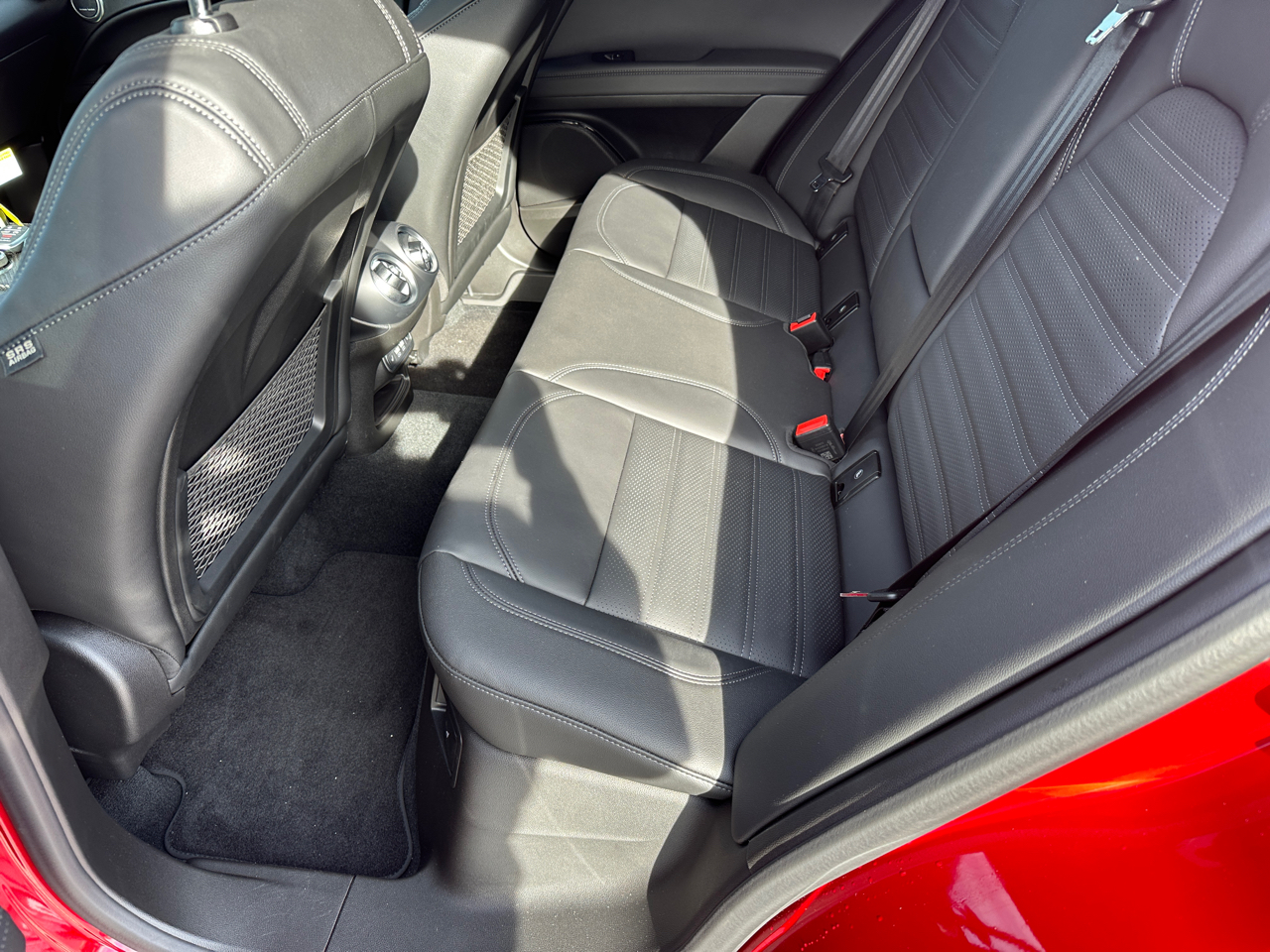 Alfa Romeo Stelvio Quadrifoglio 2024