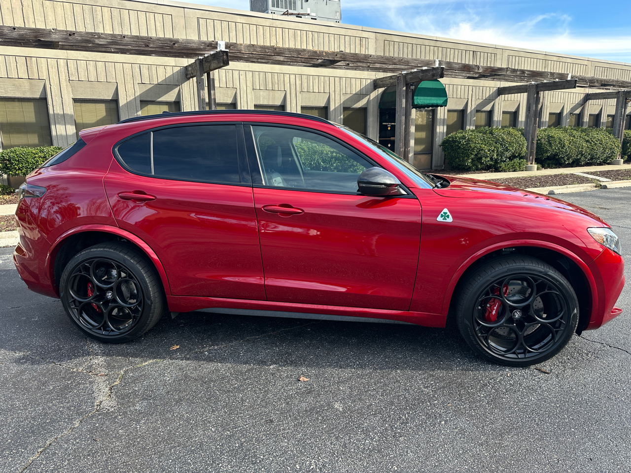 Alfa Romeo Stelvio Quadrifoglio 2024