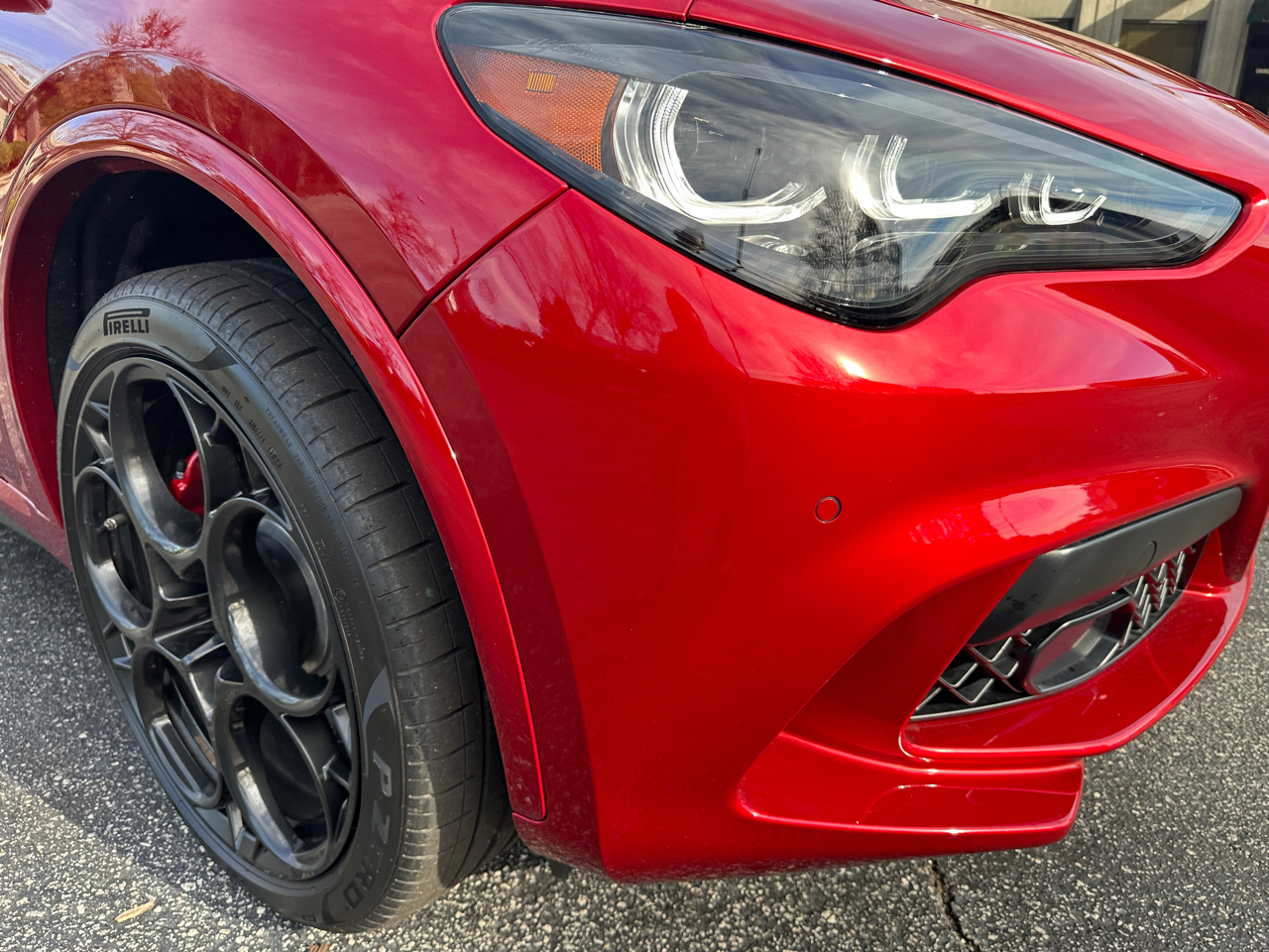 Alfa Romeo Stelvio Quadrifoglio 2024