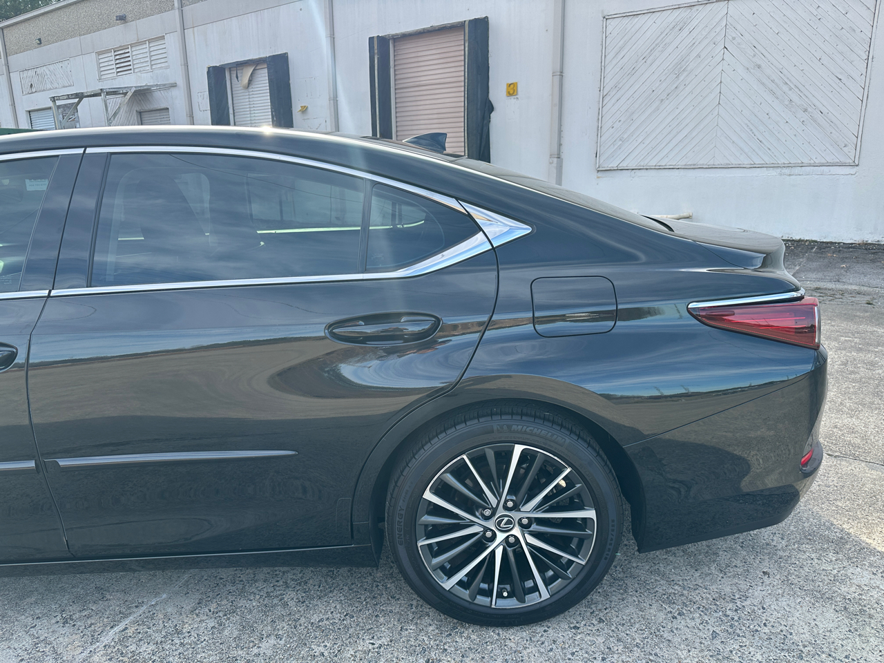 Lexus ES ES 350 FWD 2022