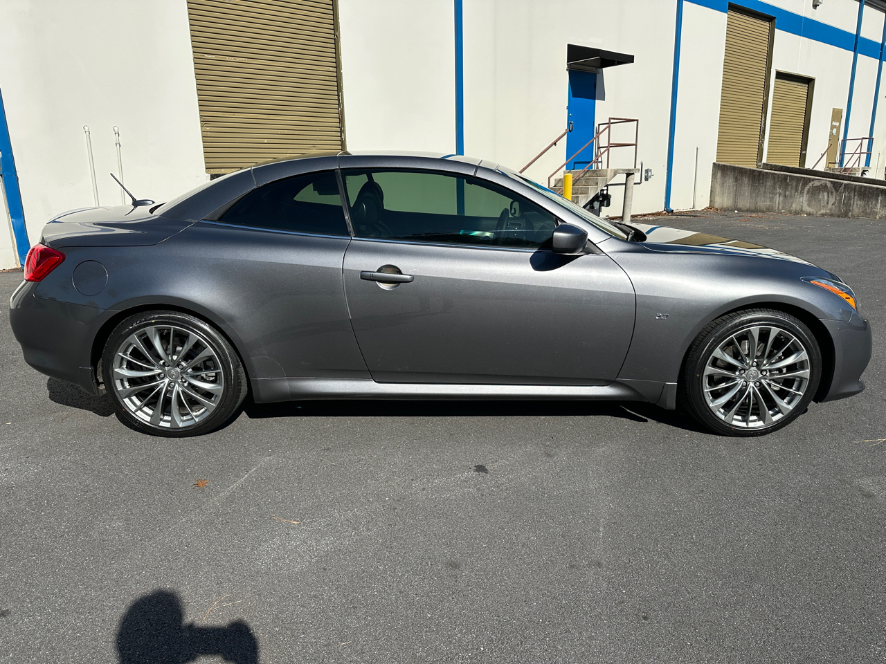 Infiniti Q60 Convertible 2dr 2014