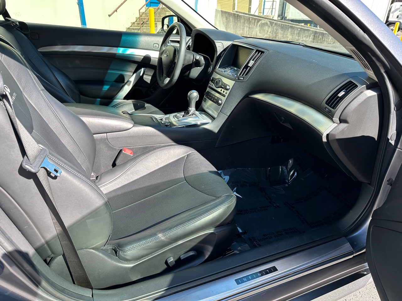 Infiniti Q60 Convertible 2dr 2014