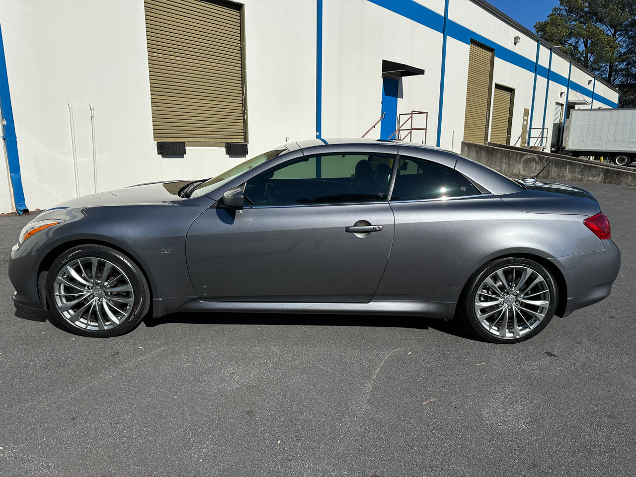 Infiniti Q60 Convertible 2dr 2014