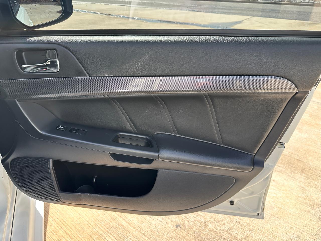 Mitsubishi Lancer Evolution 4dr Sdn Man GSR 2015