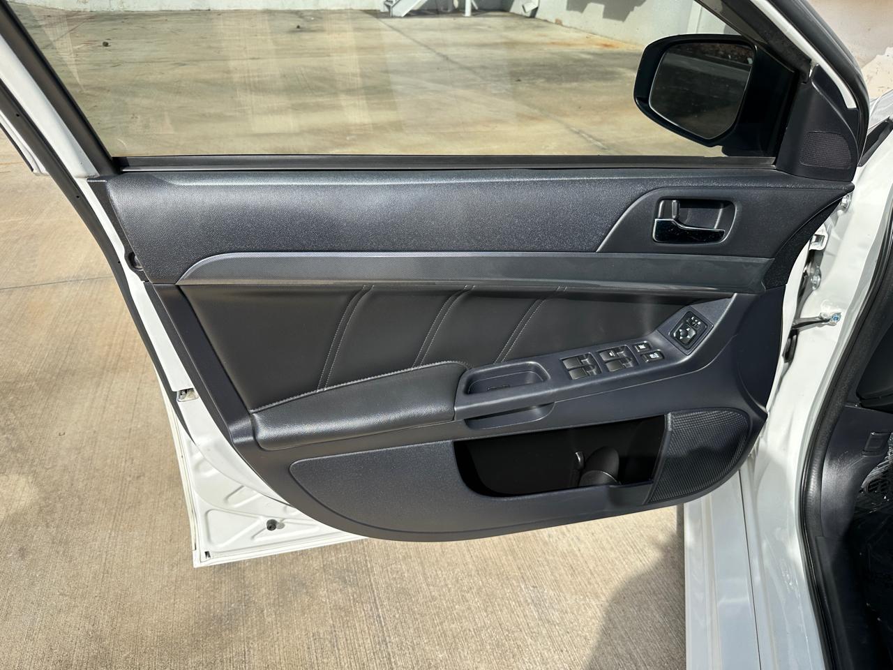 Mitsubishi Lancer Evolution 4dr Sdn Man GSR 2015