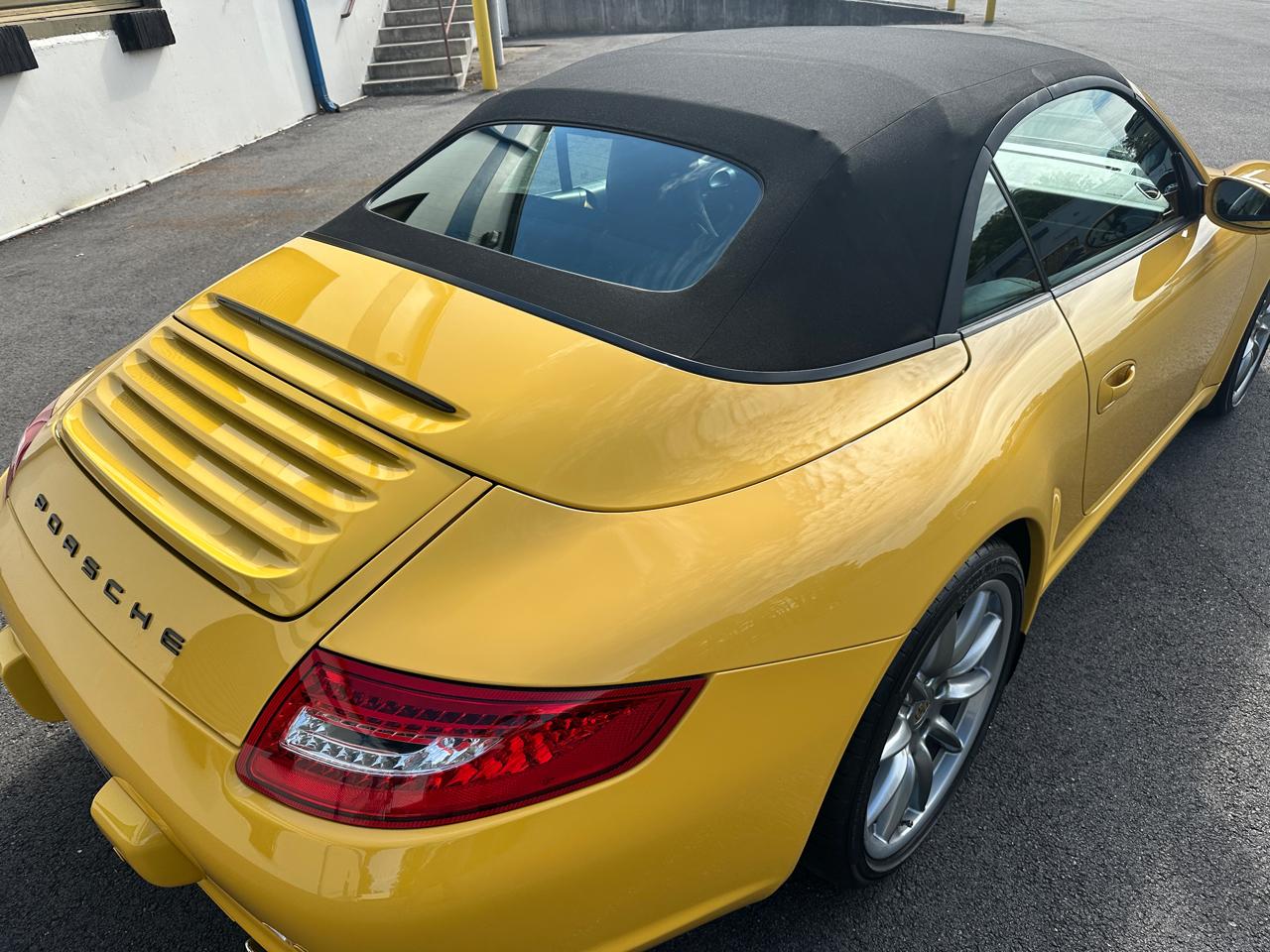 Porsche 911 2dr Cabriolet Carrera S 2006