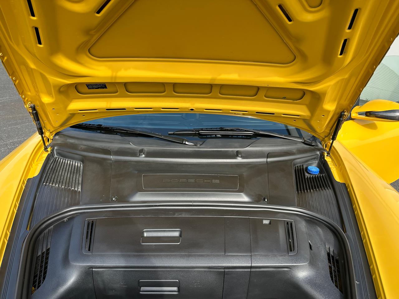 Porsche 911 2dr Cabriolet Carrera S 2006