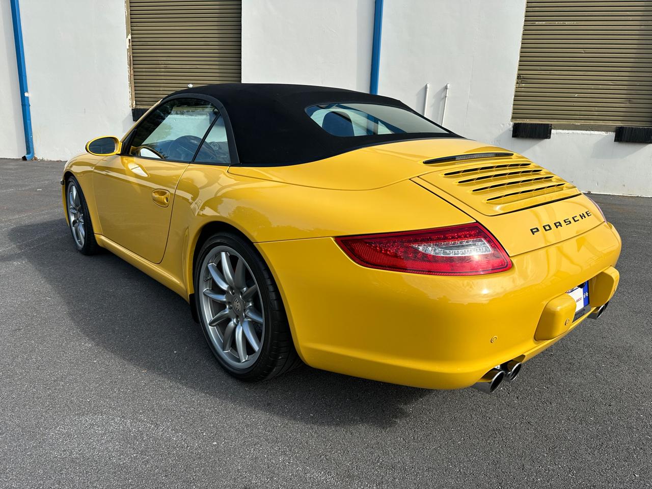 Porsche 911 2dr Cabriolet Carrera S 2006
