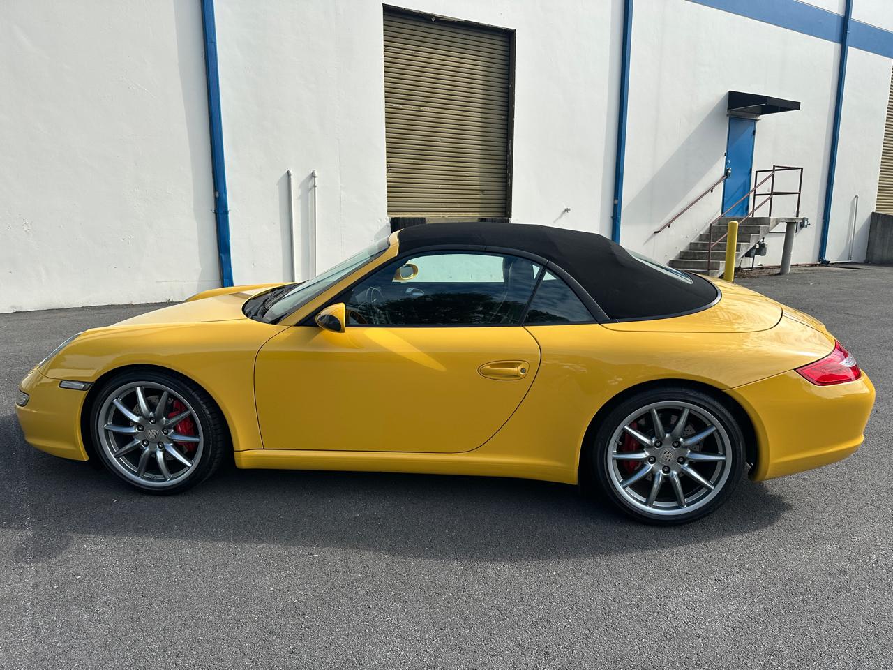 Porsche 911 2dr Cabriolet Carrera S 2006