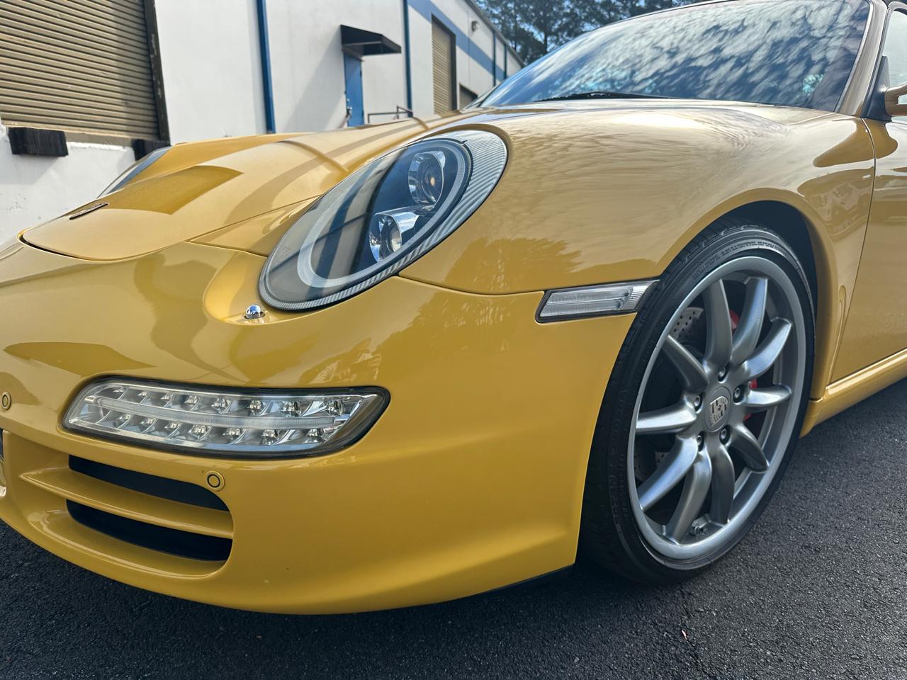 Porsche 911 2dr Cabriolet Carrera S 2006