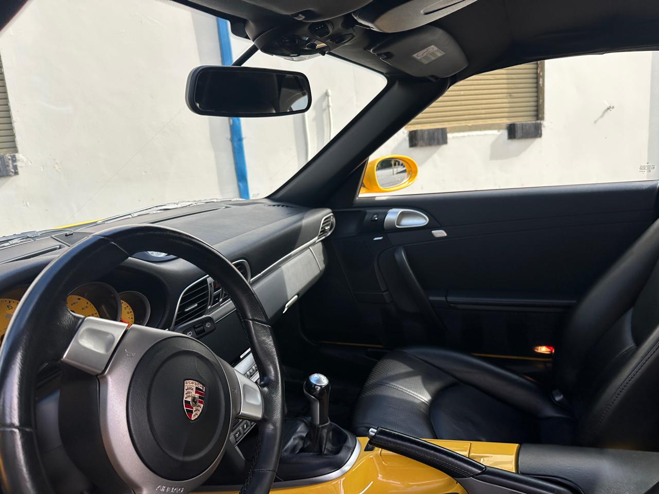 Porsche 911 2dr Cabriolet Carrera S 2006