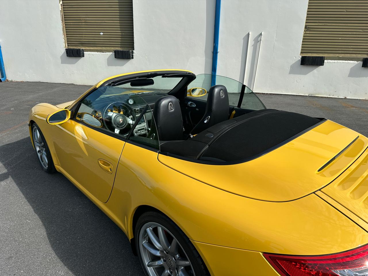 Porsche 911 2dr Cabriolet Carrera S 2006