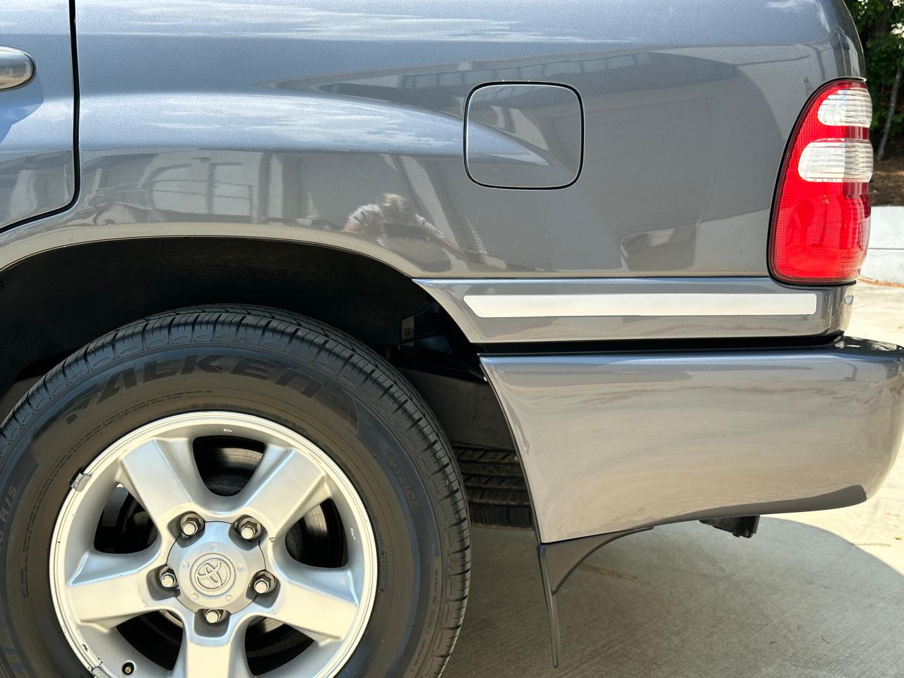 Toyota Land Cruiser 4dr 4WD (Natl) 2005