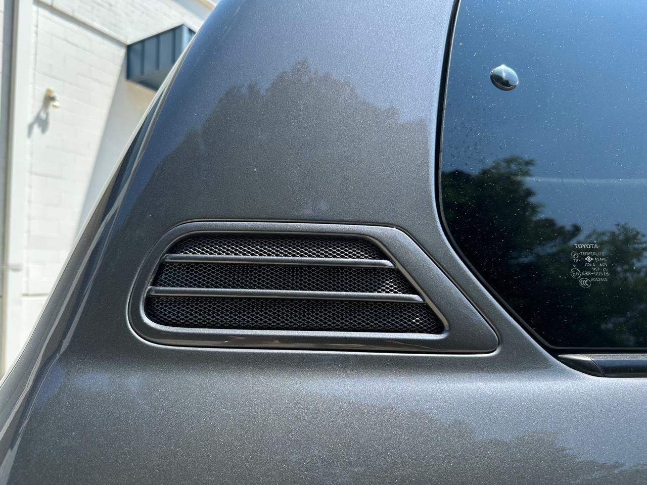 Toyota Land Cruiser 4dr 4WD (Natl) 2005