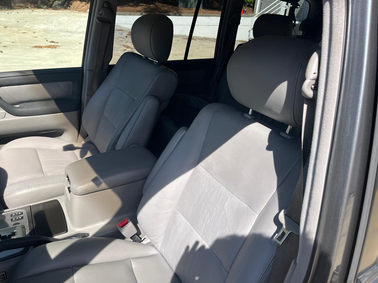 Toyota Land Cruiser 4dr 4WD (Natl) 2005