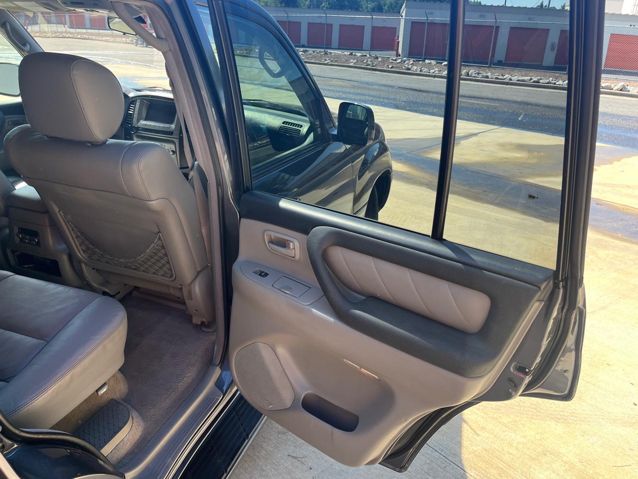 Toyota Land Cruiser 4dr 4WD (Natl) 2005