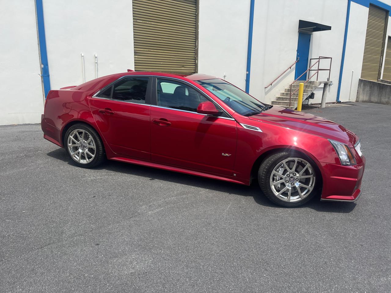 Cadillac CTS-V 4dr Sdn 2009